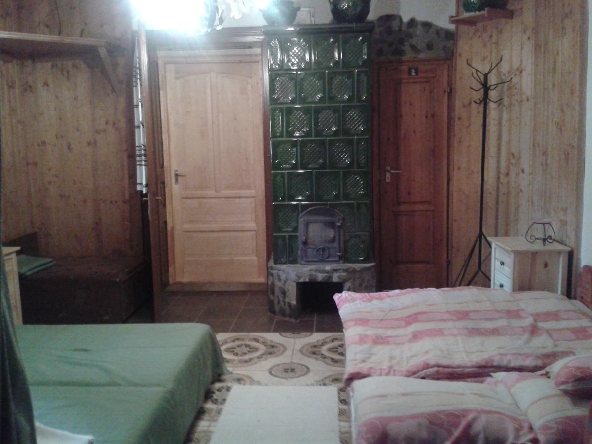 Bed and Breakfast Felso Fogado à Felsőtold Extérieur photo