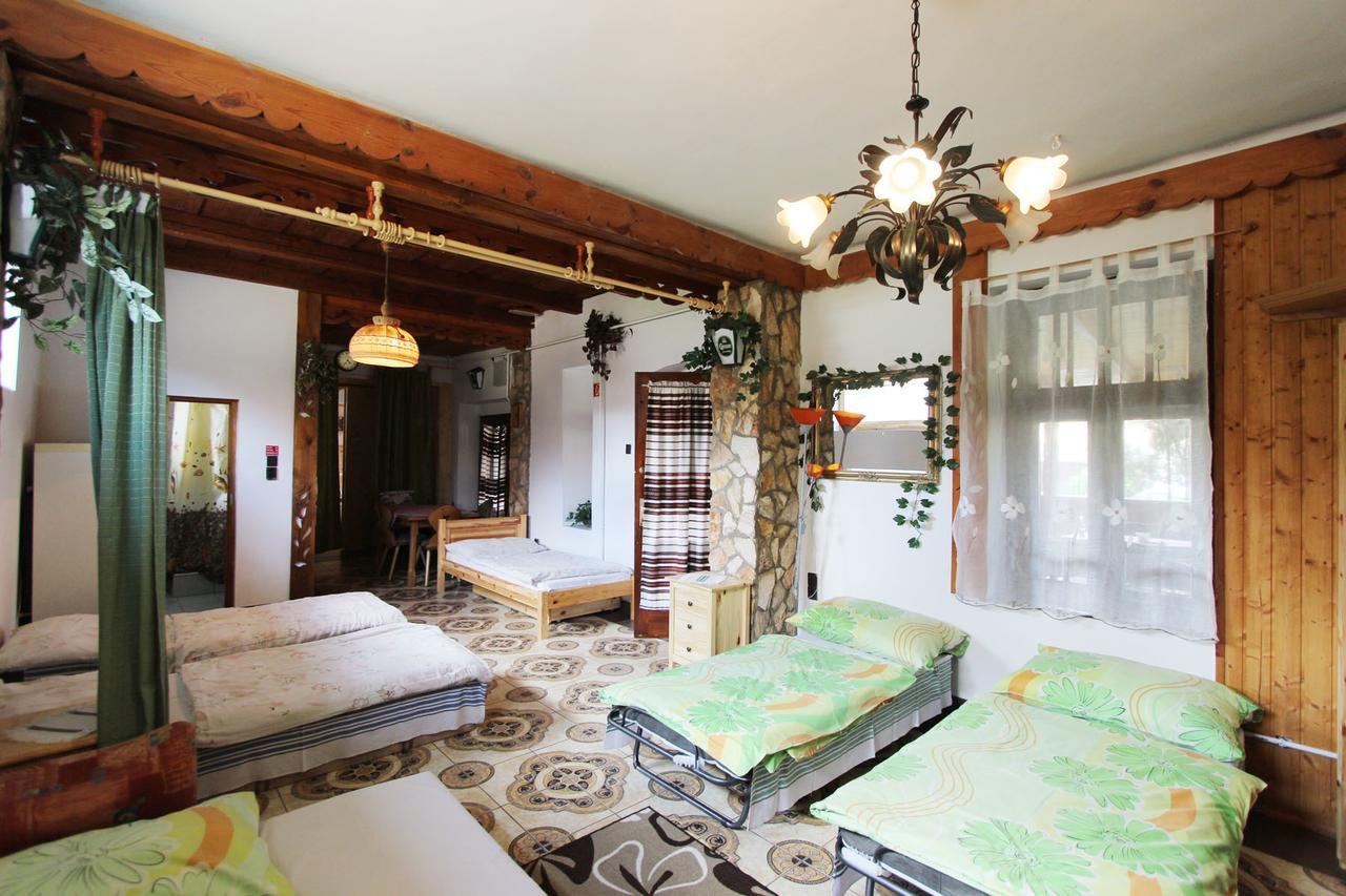 Bed and Breakfast Felso Fogado à Felsőtold Extérieur photo
