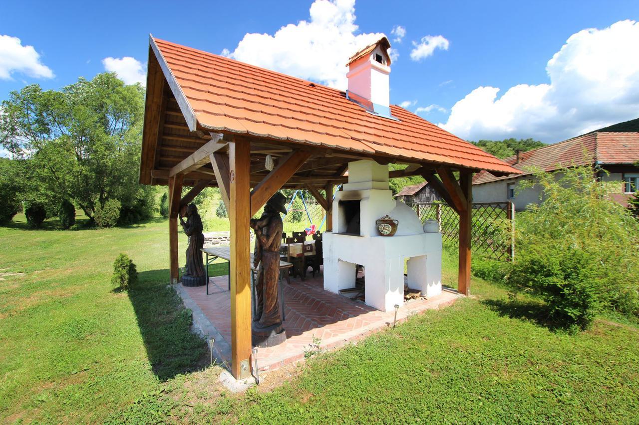 Bed and Breakfast Felso Fogado à Felsőtold Extérieur photo